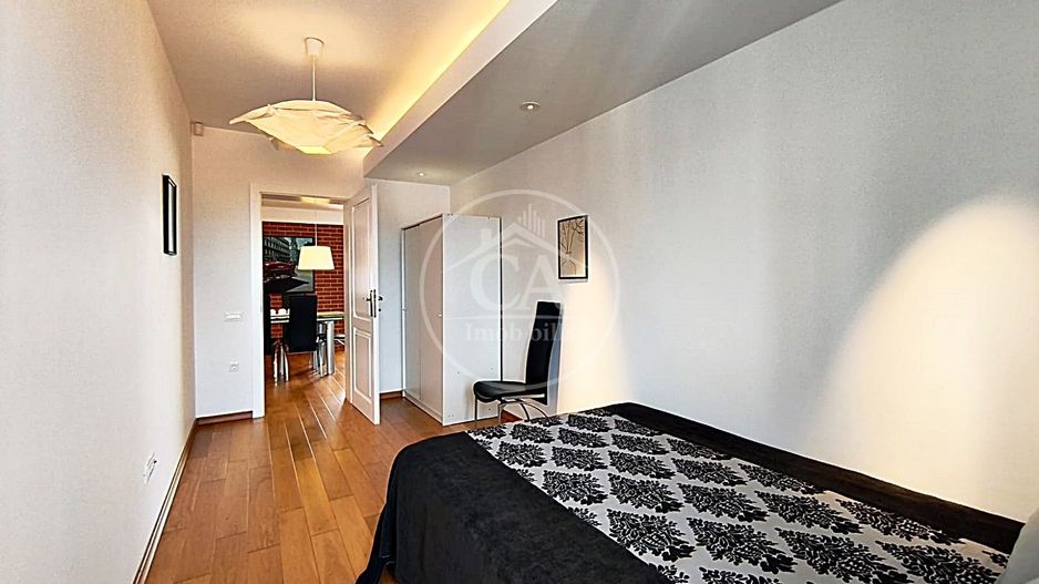 Apartament de vanzare cu 4 camere si terasa, Ultracentral, Oradea - Poză 6