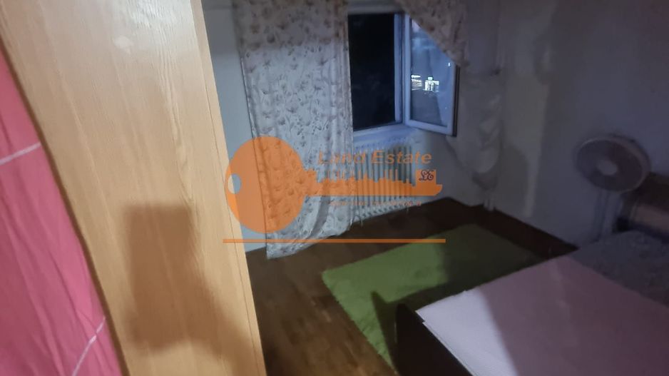 Apartament cu 3 camere in zona Crangasi - Poză 10