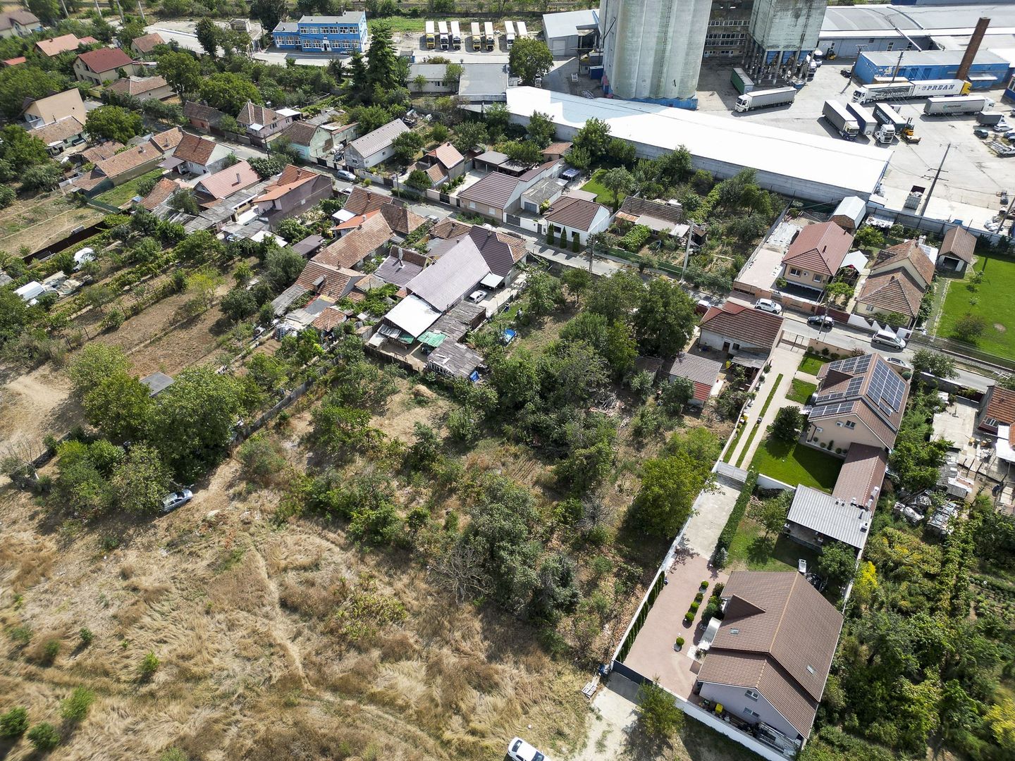 Loc de casă în Poltura Arad - Poză 22