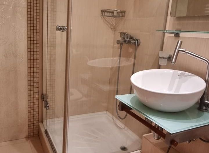 🏡 De închiriat: Apartament de 4 Camere, Confort & Stil - Timpuri Noi ✨ - Poză 8