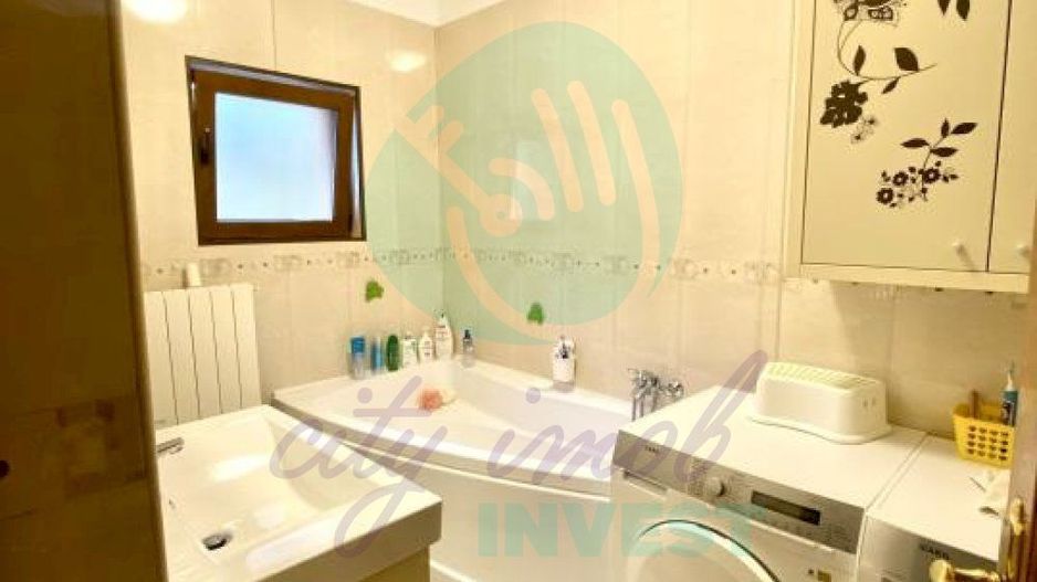 Vila cocheta cu teren de 400 mp - Poză 13