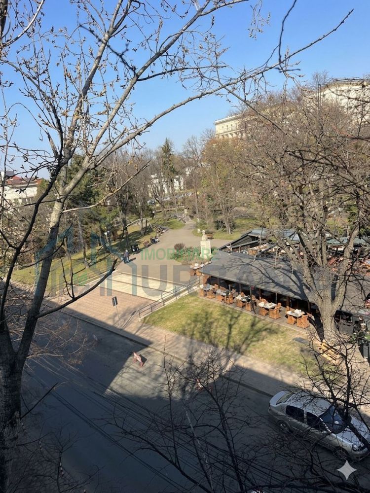 Apartament cu 2 camere, vedere la Parcul Guliver, Iasi - zona ultracentrala - Poză 1