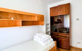 Apartament 3 camere, 2 bai, balcon, zona UMF - Poză 4