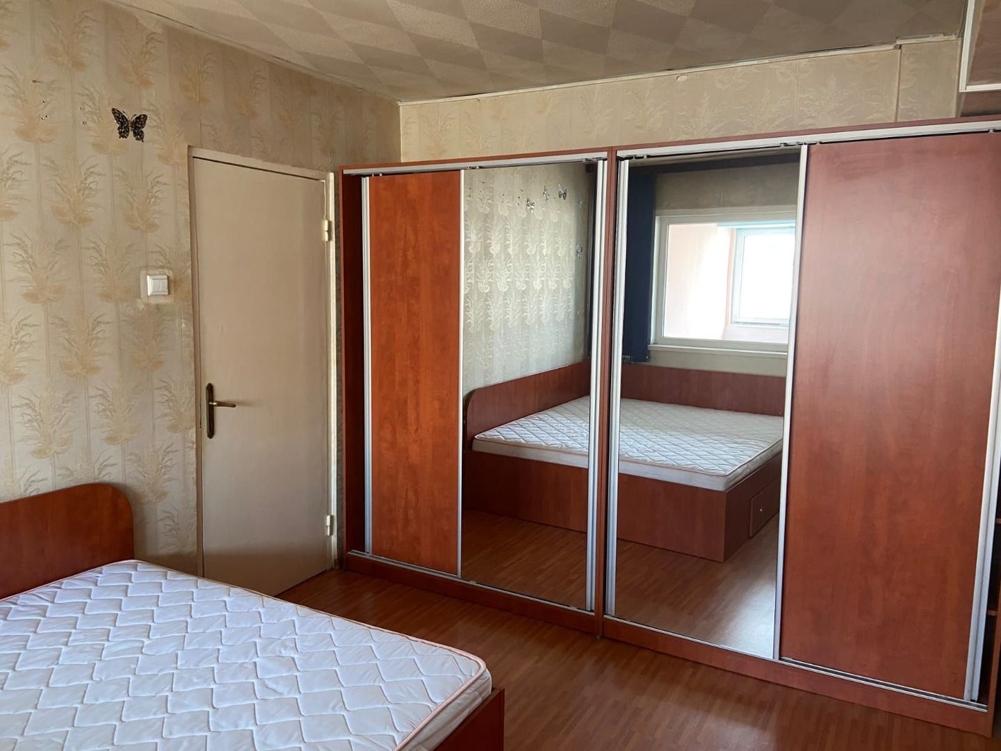 Apartament 3 camere de vanzare Pacii - Poză 1