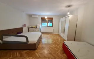 Casa solida în zona Bogdanestilor pretabilă birouri - Poză 44