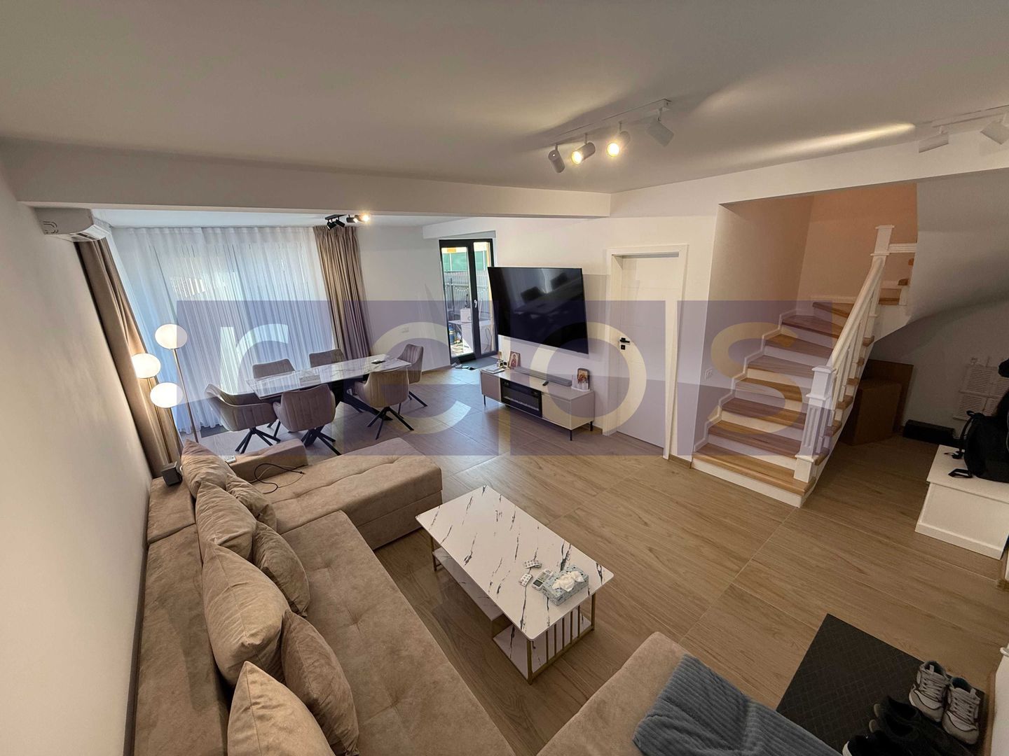 VANZARE DUPLEX CASA 143MP CURTE PRIVATA 4 CAMERE+4 BAI PALLADY TITAN - Poză 1