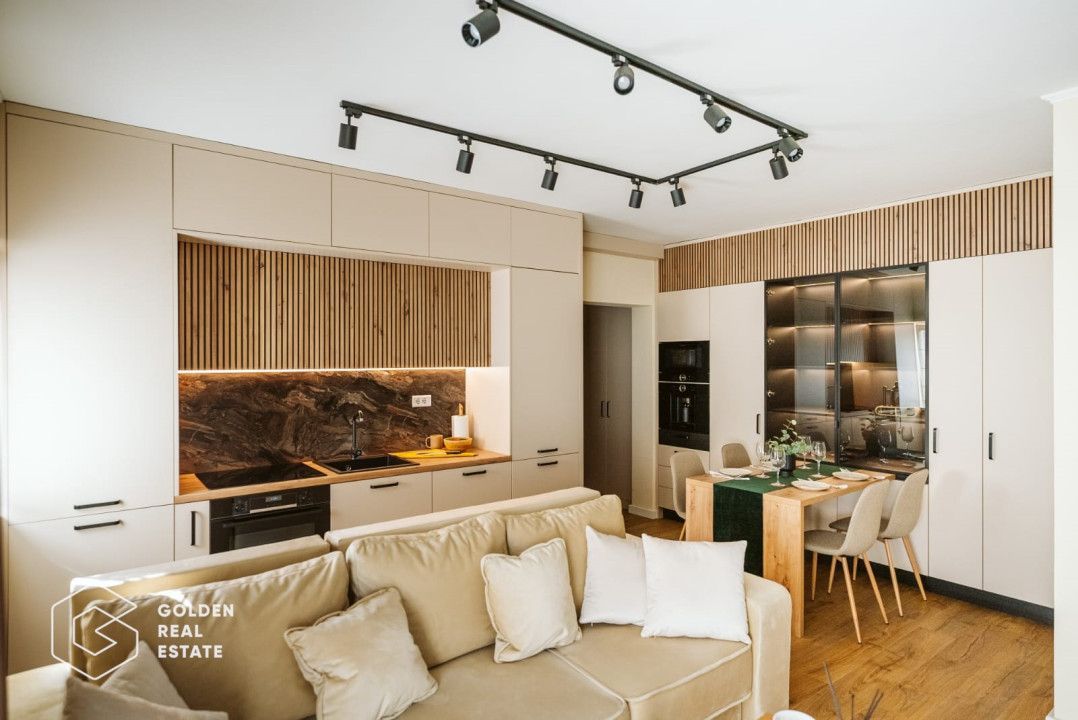 Apartament de lux cu 3 camere, Gradiste - Poză 1