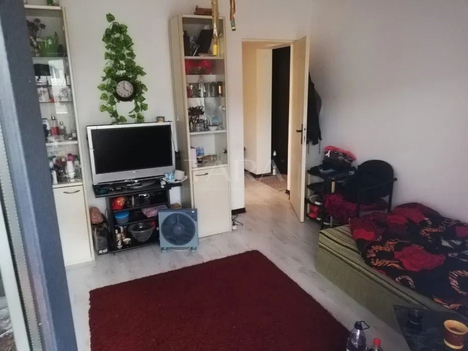 Apartament cu 2 camere de vanzare in Floresti, zona Terra. - Poză 1