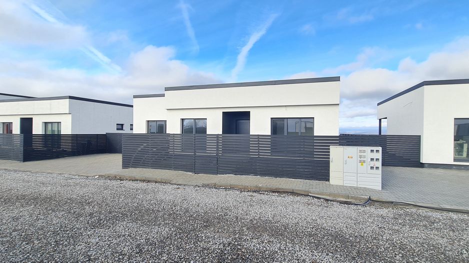 Casa 4 camere finalizata intabulata cartier Izvor Tarlungeni - Poză 1