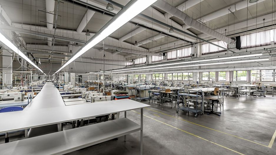 Hală de producție și depozitare cu birouri în Arad - Poză 8