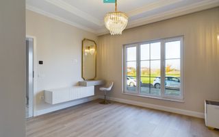 Locuință modernă cu curte spațioasă în Dumbrăvița – perfectă pentru familia ta! - Poză 13