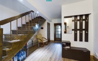 Casă ideală pentru familie extinsă în zona Crișan - Poză 3