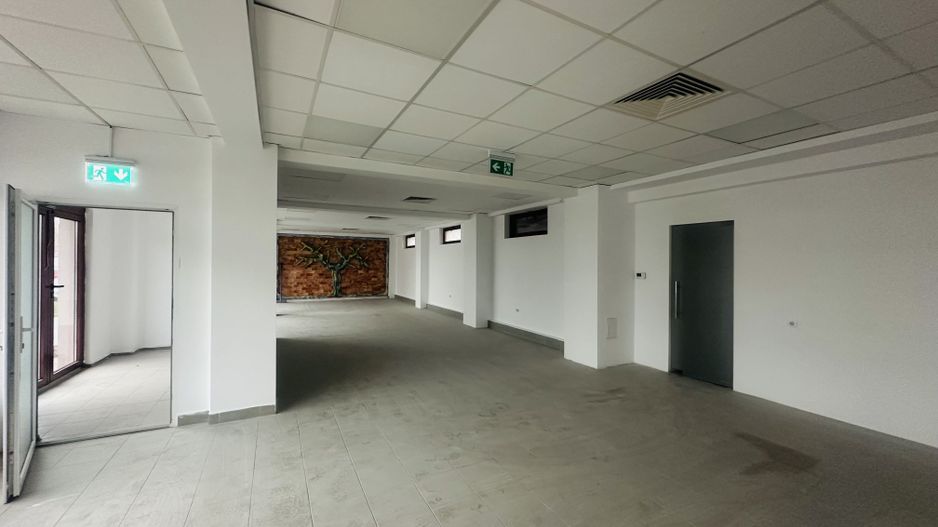 Inchiriez  cladire birouri cu suprafata de  660 mp - Poză 10