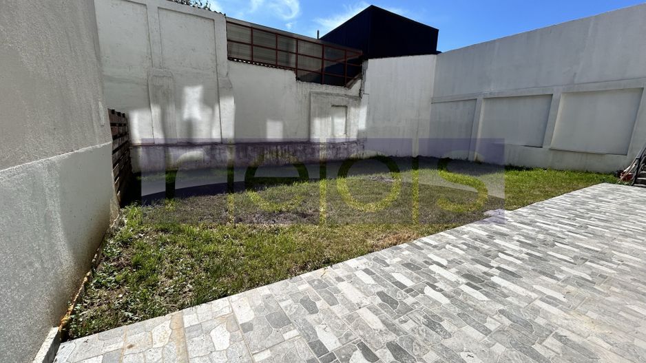 VANZARE APARTAMENT 3 CAMERE + CURTE 150 MP | ZONA ANDRONACHE | RENOVAT - Poză 12