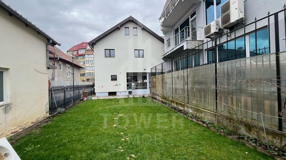Casă nouă  cu 8 camere, 5 băi și curte – 220 mp utili – 480.000€ - Poză 2