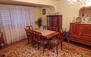 Casă spațioasă, cu teren generos – Alexandria, jud. Teleorman - Poză 3