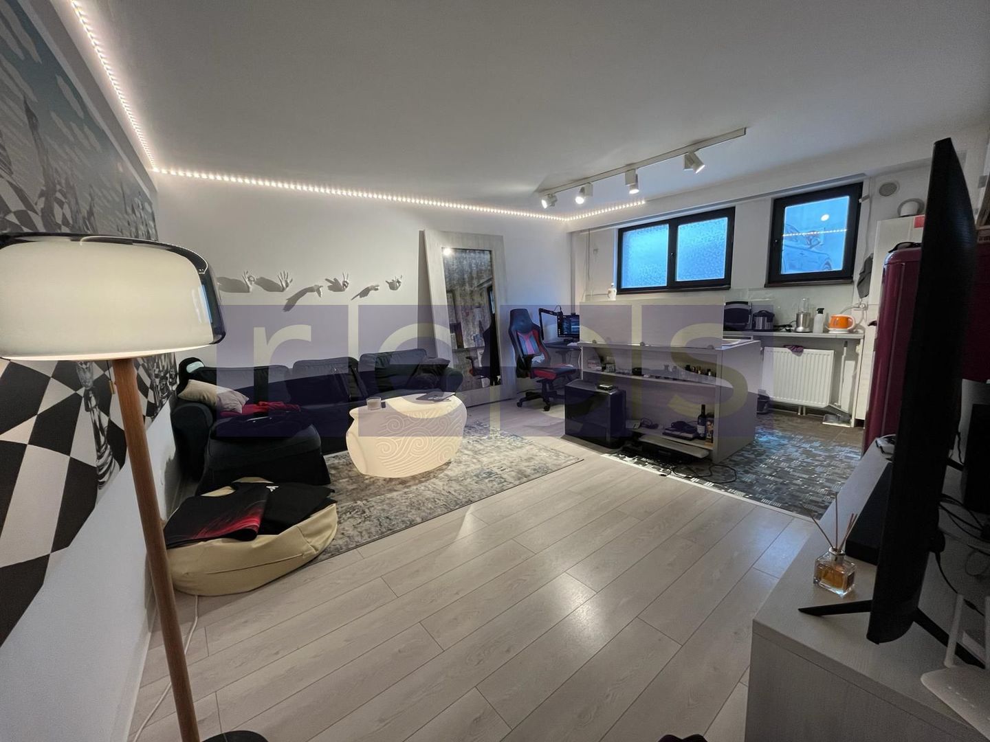 VANZARE APARTAMENT 2 CAMERE DECOMANDAT | ZONA DOROBANTI - Poză 1