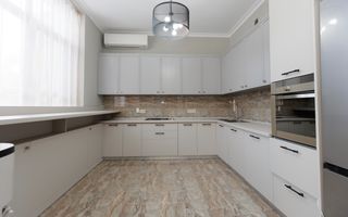 Chirie, casă, 3 nivele, strada Frumoasa, Centru - Poză 12