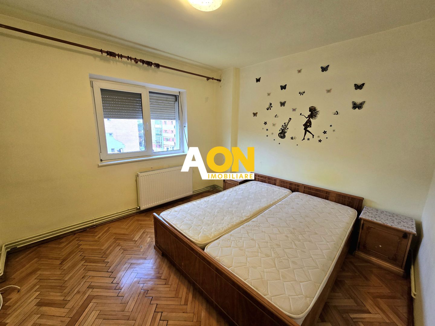 Apartament cu 2 Camere, Etaj 3, Zona Mercur - Cetate - Poză 5