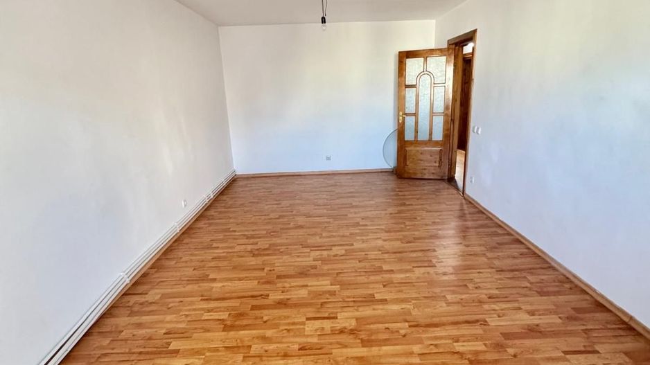 Apartament 3 camere de vânzare – Decebal - Poză 5