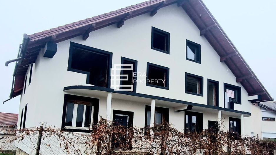 Duplex  5 camere -185 mp utili- pivnita - Selimbar - Poză 1