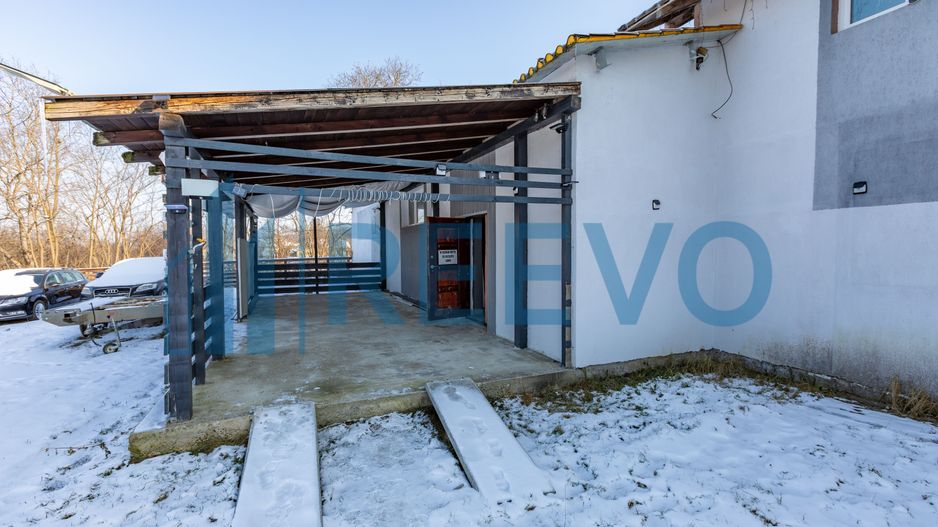 Proprietate cu casa si spatiu comercial+teren 4060 mp Bahna - Poză 12