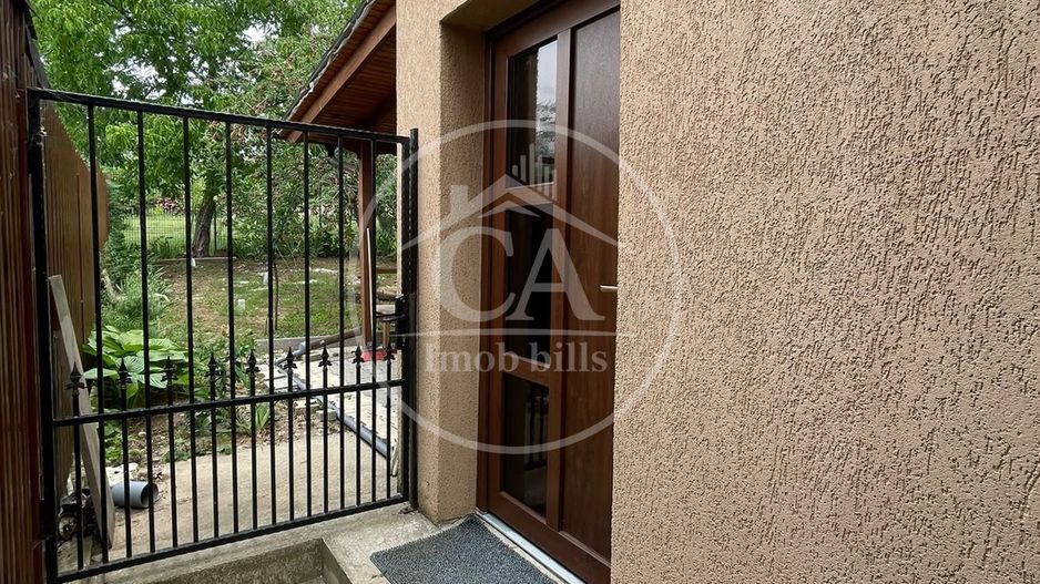 Casa de vanzare cu 3 camere tip duplex in zona Rogerius Oradea - Poză 17
