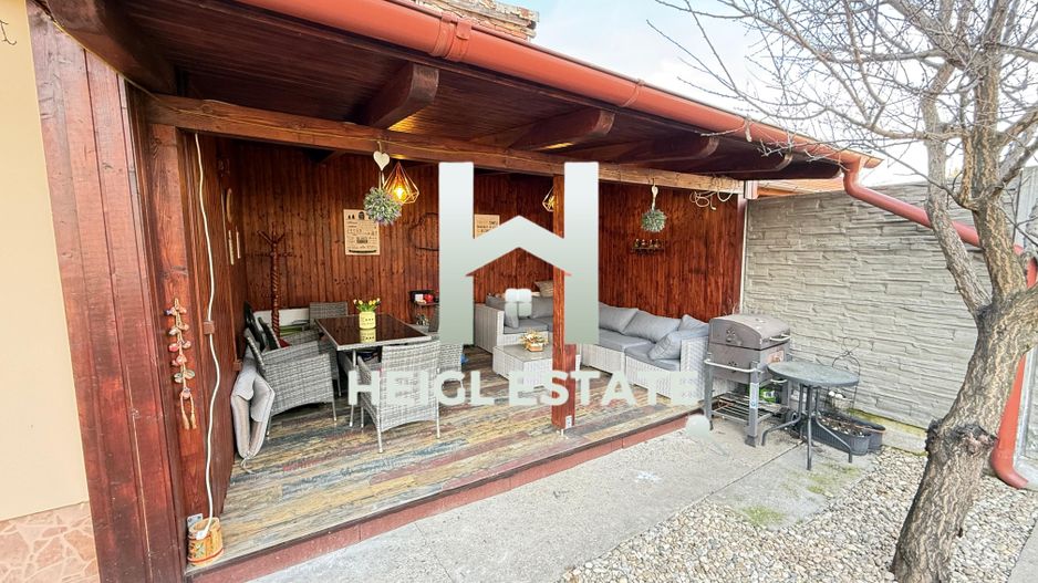 Casa individuala cu 3 camere in zona Sagului - Poză 11