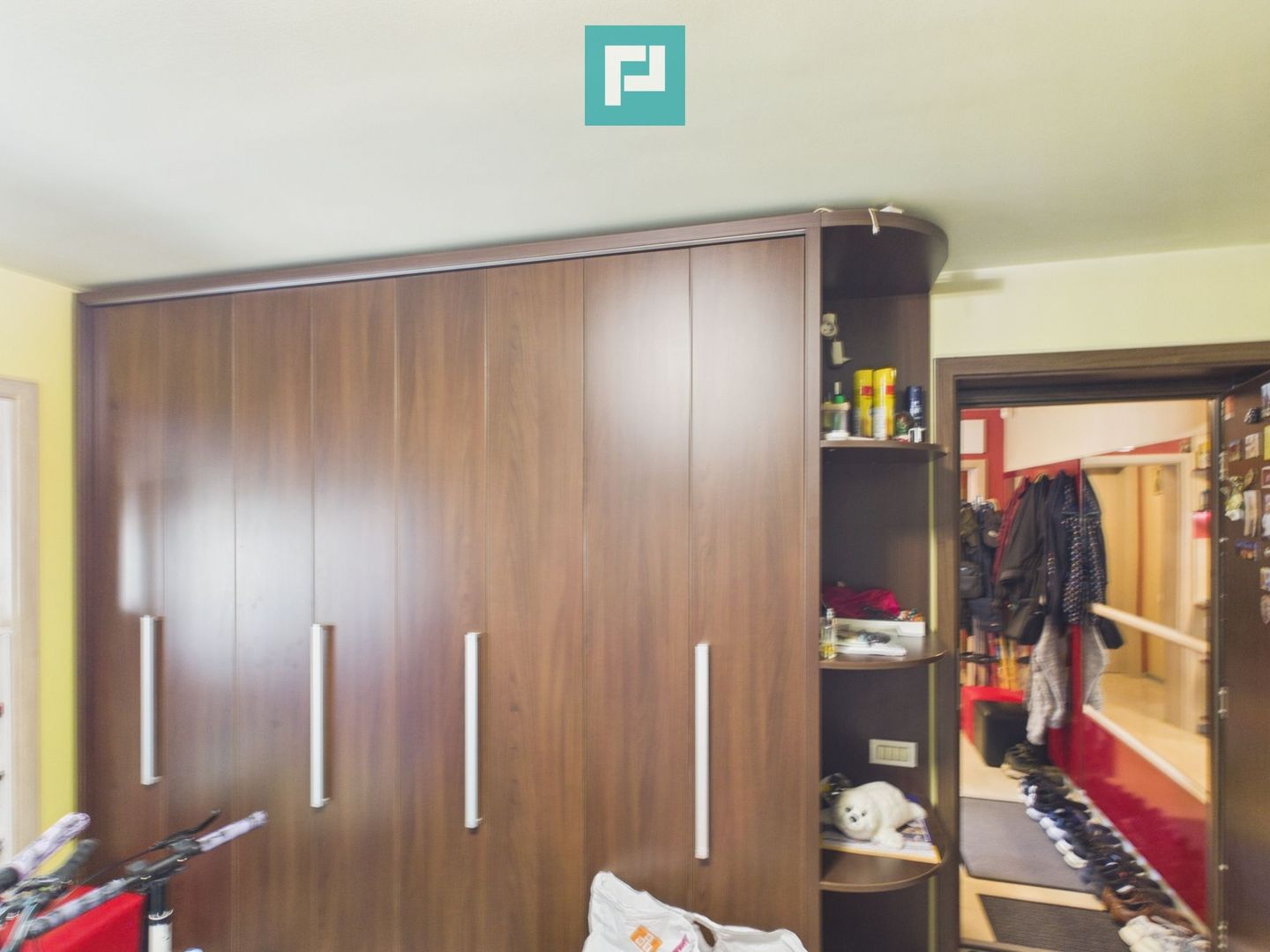 Apartament 3 camere, 2băi, complet mobilat Complex - Poză 4