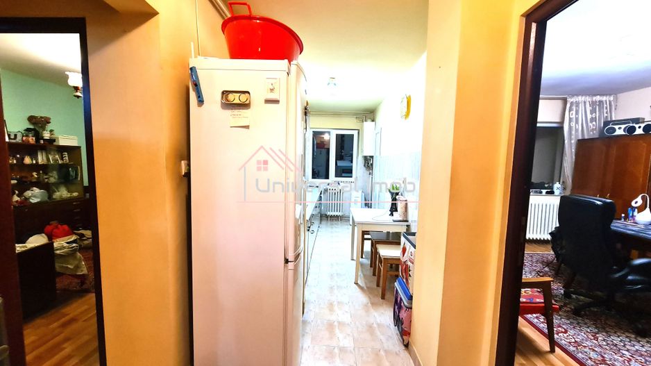 Apartament cu 2 camere decomandate, str. Parang - Poză 10