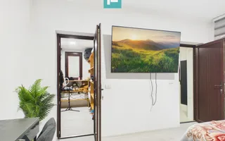 Apartament spațios cu 3 camere, zona centrală - Poză 18