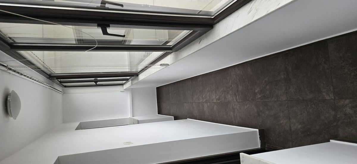 Apartament luminos bulevardul Decebal/Piața Muncii - Poză 9