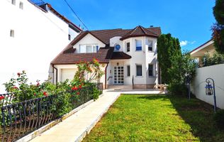 Vilă de lux de vânzare Gruia | 5 camere | 208 mp | 698 mp teren