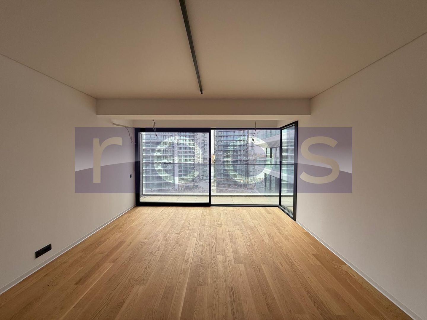 OCAZIE VANZARE 2 CAMERE | YACHT KID | 52MP | TERASA 11MP | VEDERE LAC - Poză 2