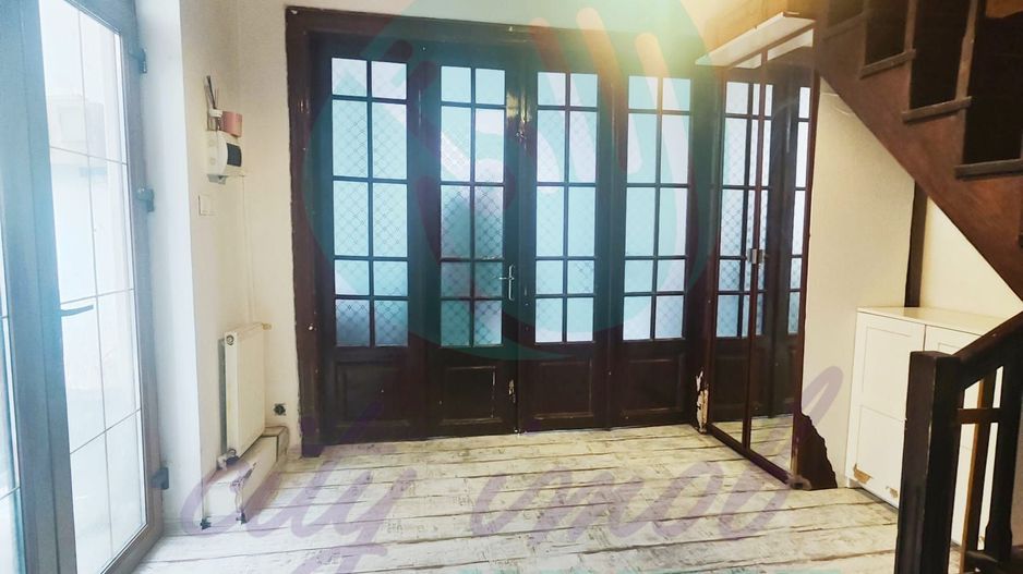 Casa singura in curte zona Mosilor - Poză 5