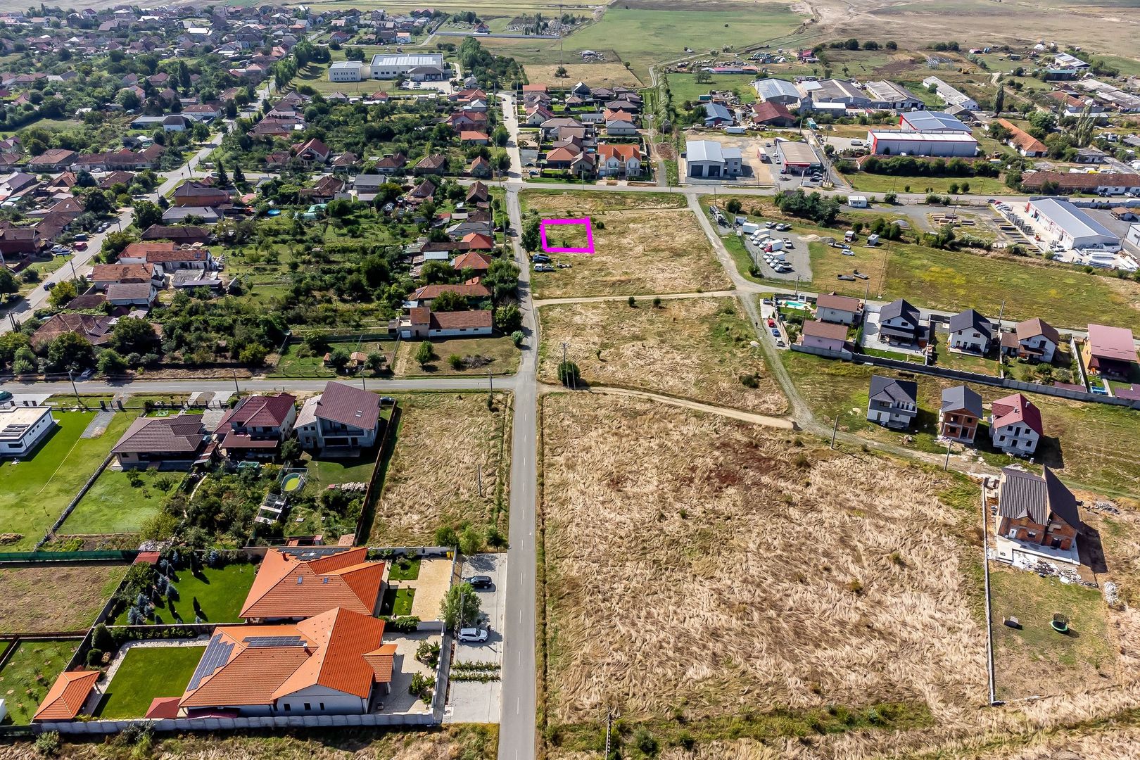 VÂNDUT! Teren ideal pentru construcții în Livada Sânleani, . - Poză 2