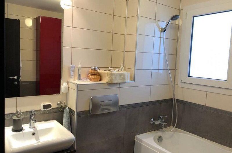 Vila mobilata si utilata, curte, terasa inchisa, parcare - Poză 7