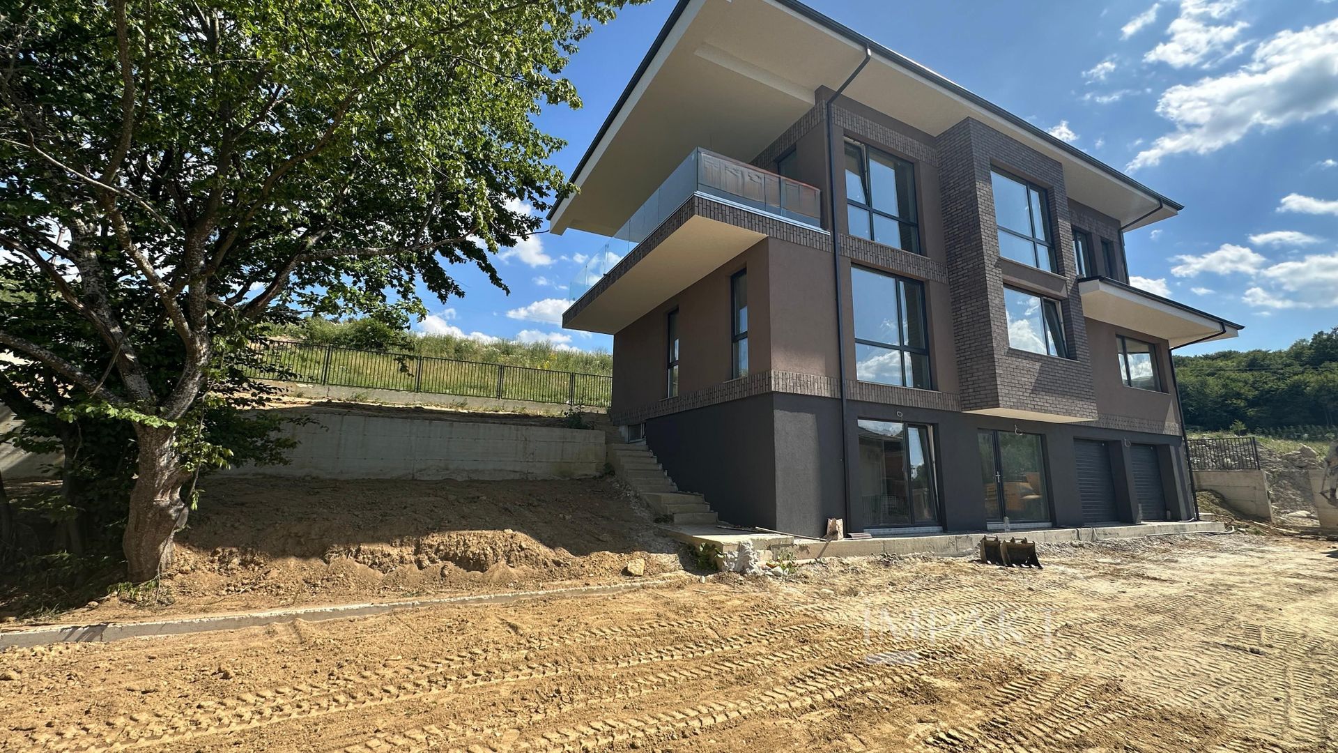 Casa de vanzare care reflectă stilul tău de a trăi la înălțime! - Poză 1