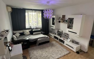 Apartament cu 3 camere în Zona 1Decembrie - Poză 1