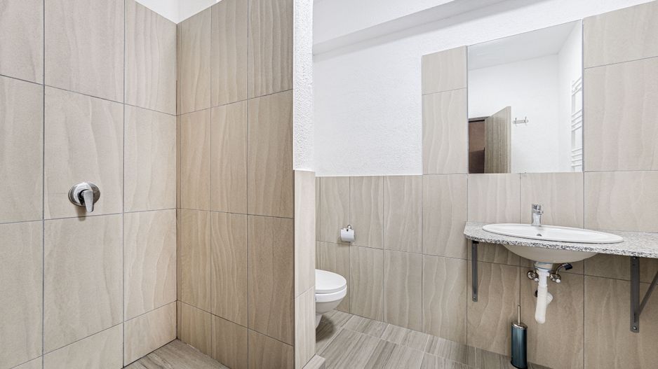 Cladire apartamente de inchiriat - Poză 8