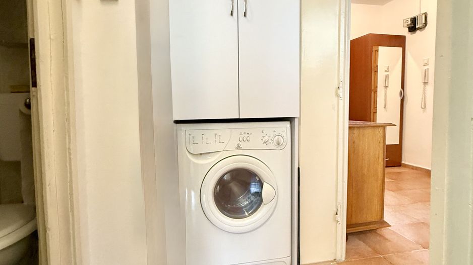 Apartament cu 3 camere zona Central - Medicină - Poză 6