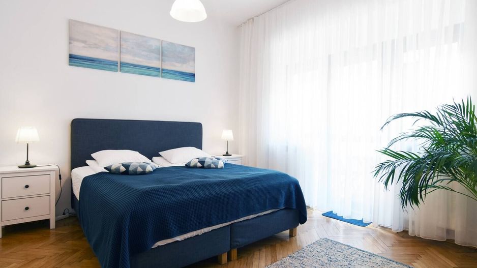 Studio superb (Garsonieră) Cismigiu, centrală, balcon, fără risc seismic - Poză 1