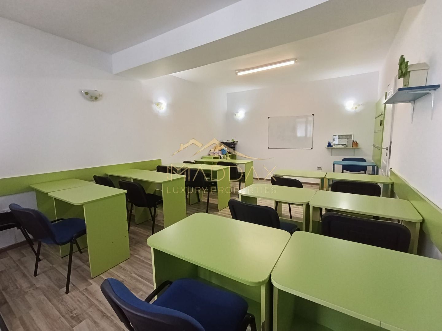 Vila cu 5 camere *276mp* // Zona Rahova - Poză 4