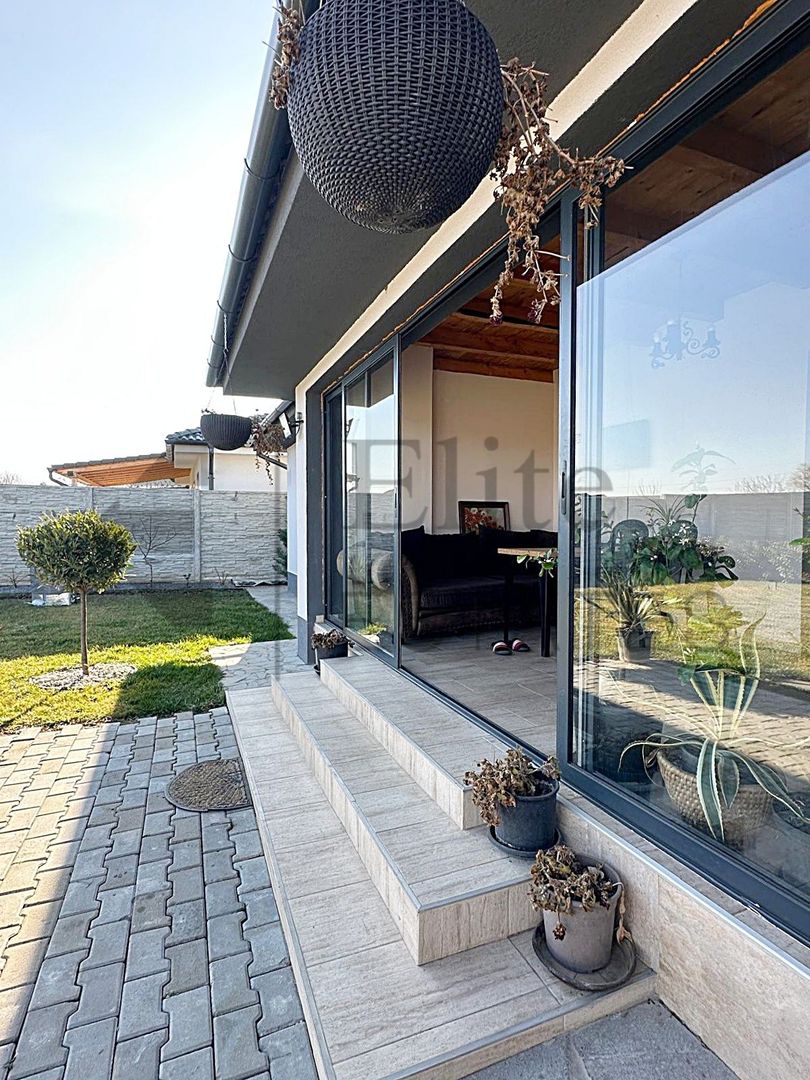 Casa cu 3 camere și teren 560 mp in Cartierul Episcopia din Oradea - Poză 16