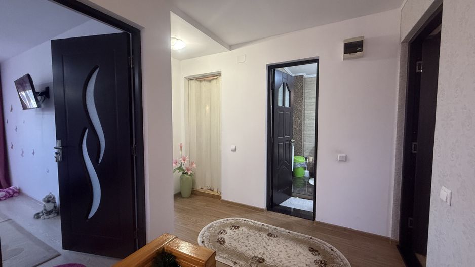 Vila de vânzare 160 mp - complet mobilată și utilata  - Câmpina ! - Poză 22