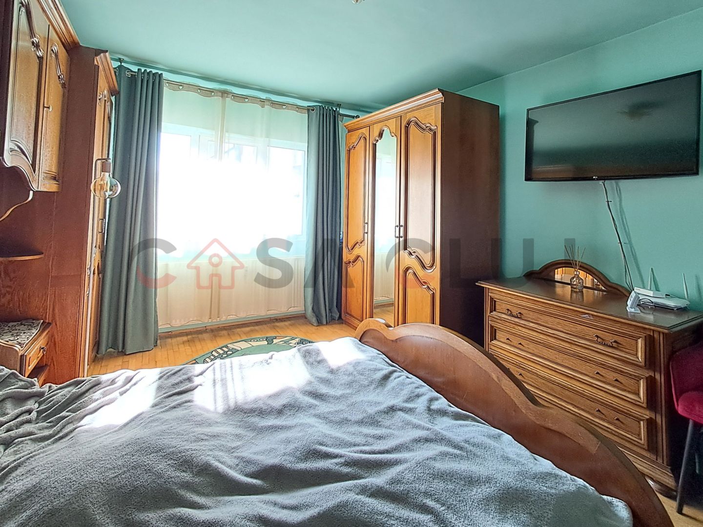 4 camere, 2 balcoane,2 Bai , parcare – zona Piața Flora!! - Poză 3