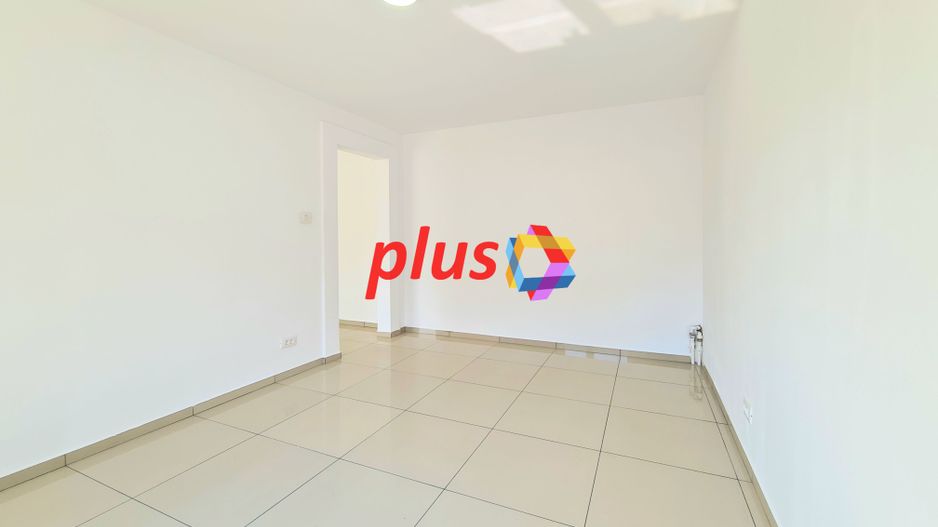 Spatiu comercial cu vad de închiriat Brasov - 106 mp  # plus-imo.ro - Poză 5