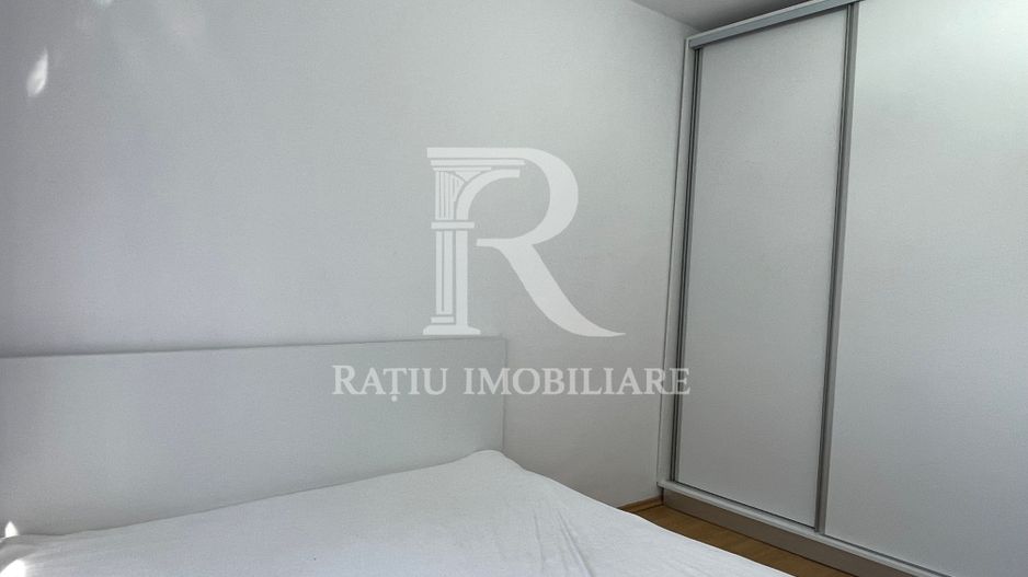 Apartament cu 3 camere | Decomandat | Parcare | Nufărul | Oradea - Poză 10