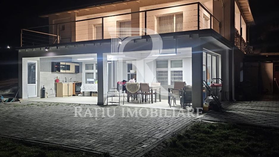Casa moderna | 2 terase | Vedere Panoramica | Deva | - Poză 2