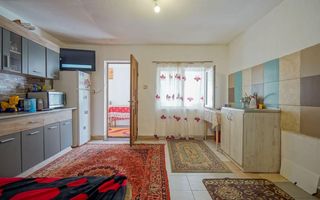 Casă bătrânească cu 3 camere la vânzare - Sânpetru - Poză 3